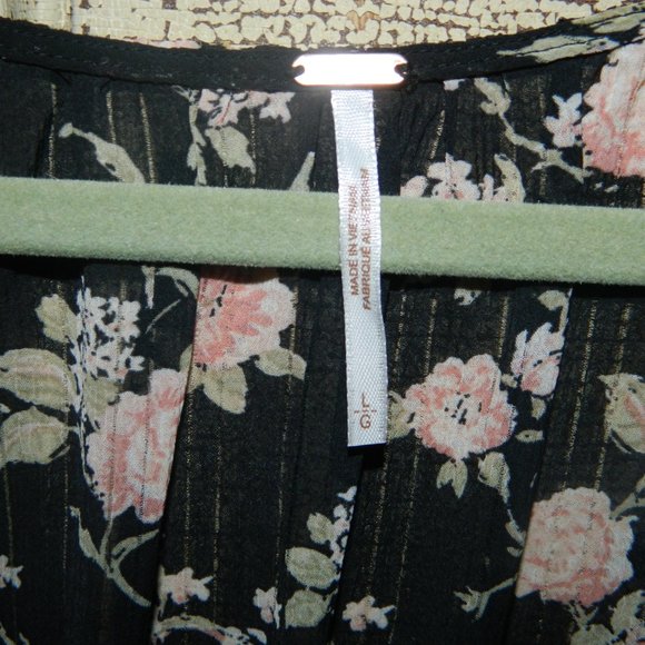 Free People New Final Rose Floral Balloon Sleeve Blouse Black Sz L (R-17) - Picture 2 of 6